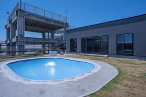 Pool - Camila City Side / Makinohara Shizuoka (Makinohara)