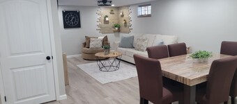 Feel right at home in the Heart of Hermann,  with Trolly pick-up at front door.