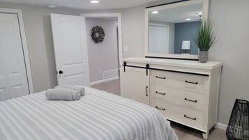 2 bedrooms, iron/ironing board, travel crib, free WiFi