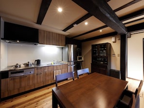 Fridge, microwave, stovetop, cookware/dishes/utensils