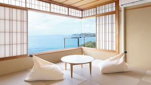 Quarto standard, para não fumantes, banheiro privativo (Japanese Western Style for 6 people) | Roupa de cama