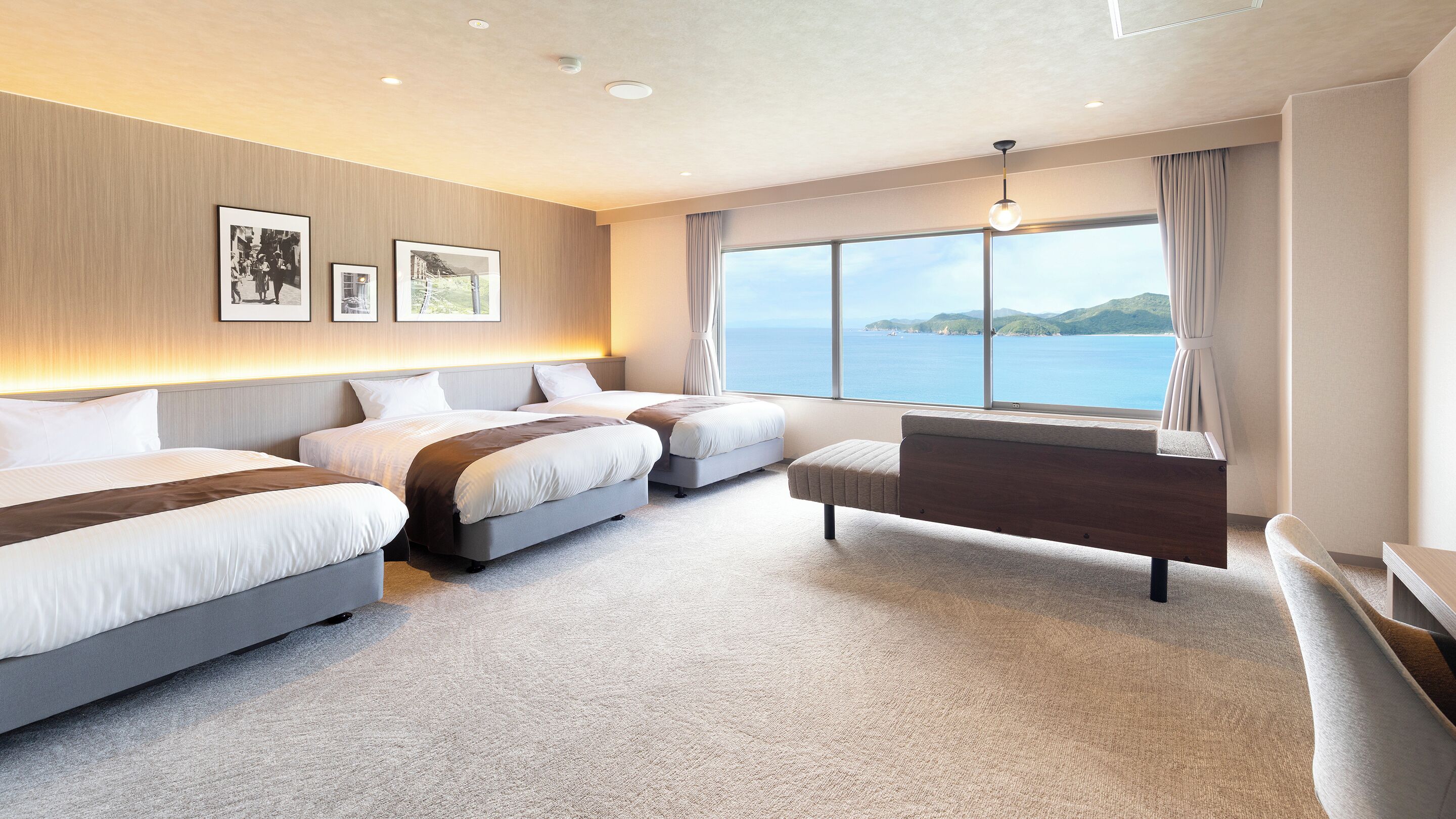 [Non-Smoking] Standard Triple Shower Only