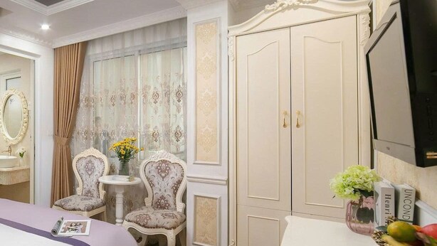 Superior Double or Twin Room | Katil Select Comfort, bar mini, peti besi dalam bilik 
