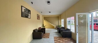 โรงแรม วาร์นา