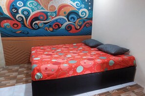Desk, free WiFi, bed sheets
