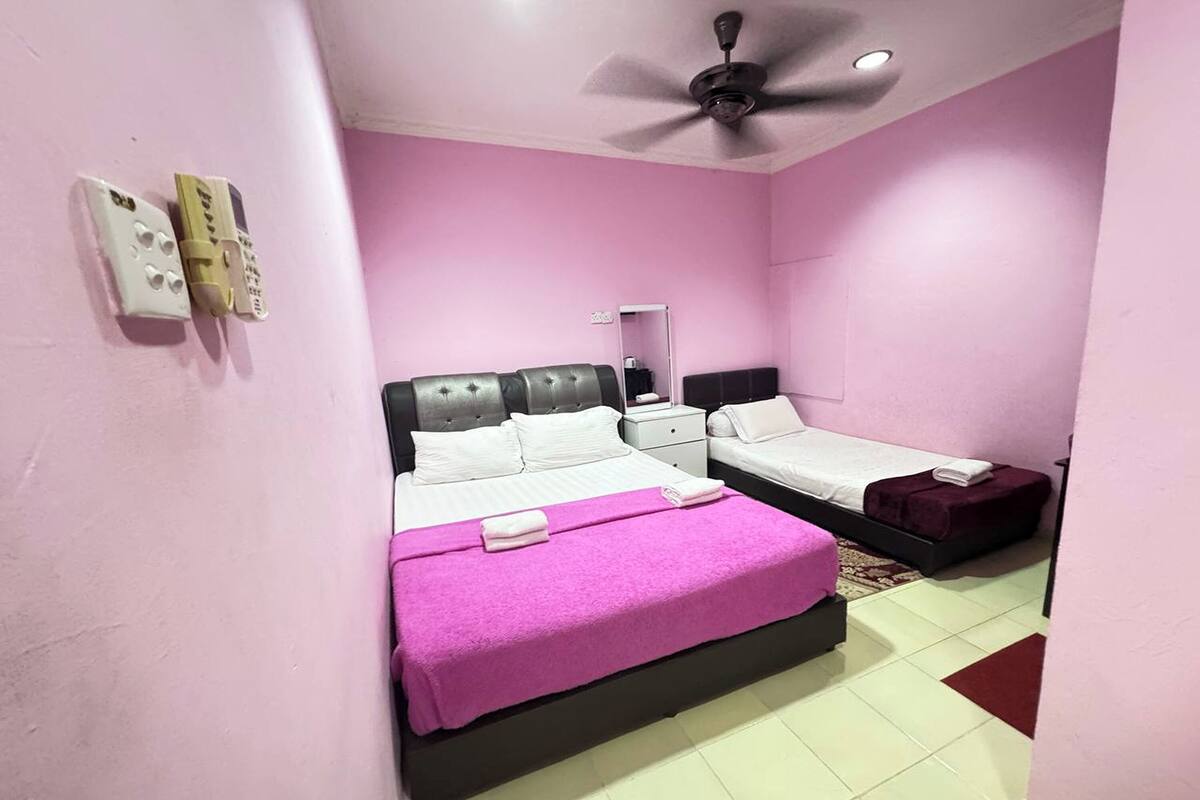 ห้องสแตนดาร์ดทริปเปิล | โต๊ะทำงาน, Wi-Fi ฟรี, ผ้าปูที่นอน