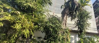 Sukhum Mega Bangna Guest House