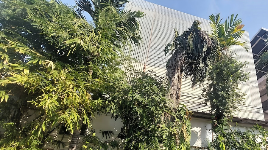 Sukhum Mega Bangna Guest House