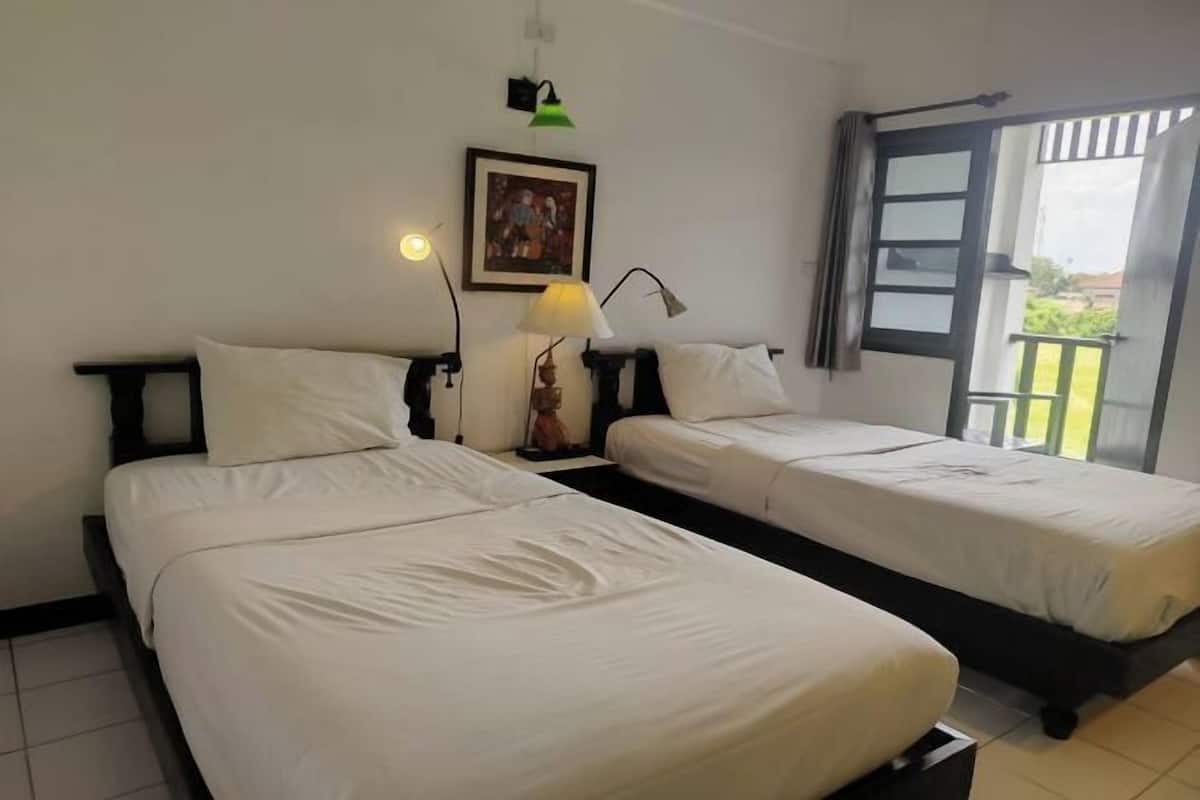 Desk, blackout curtains, rollaway beds, free WiFi