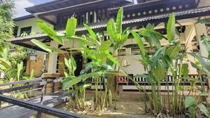 Gambar tidak terklasifikasi, 4 dari 187, tombol