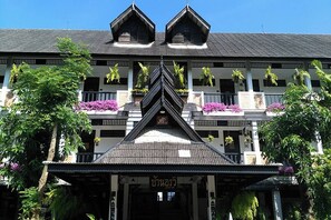 Front of property - Baan Orawee Boutique Hotel (Mae Rim)