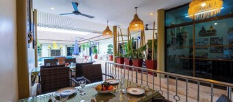 Siam Court Hotel And Resort