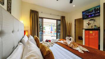 Villa, 1 Bedroom | In-room safe, desk, iron/ironing board, free WiFi