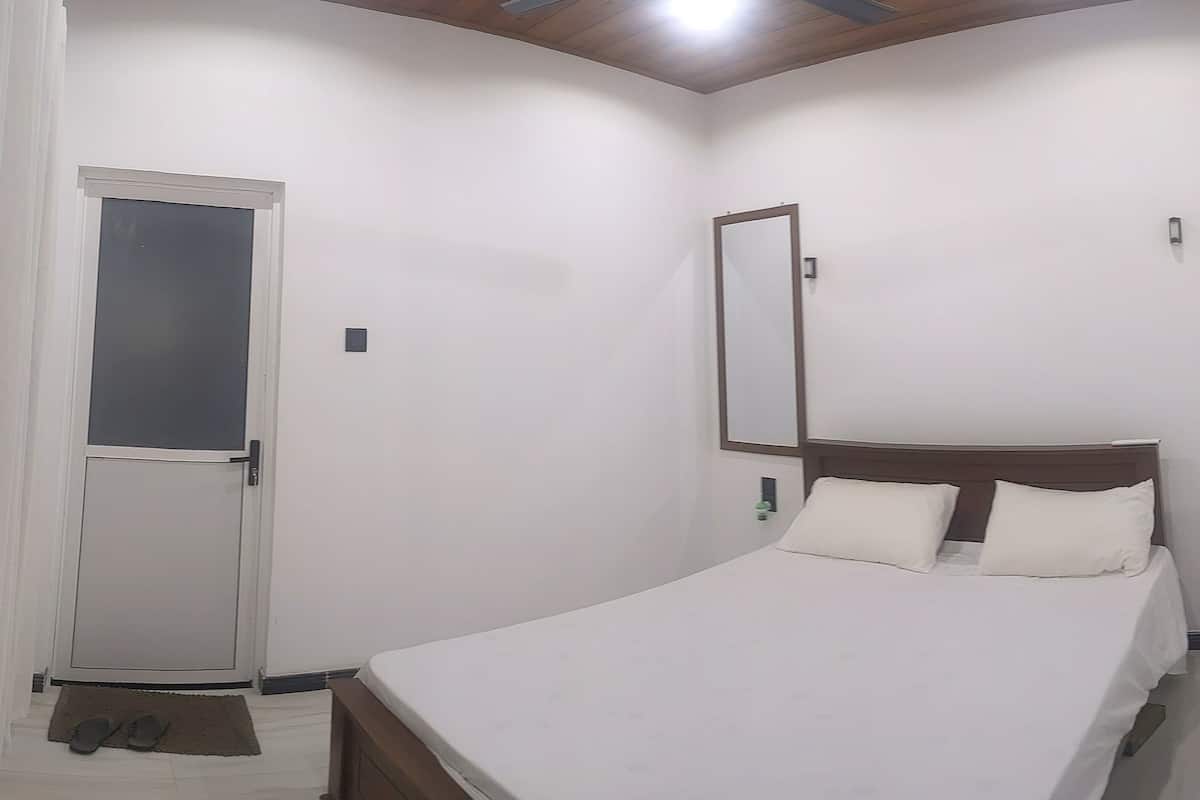 Phòng đôi phong cách cổ điển, 1 giường cỡ queen | Bộ trải giường 