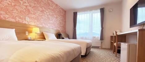 1 habitación, escritorio, tabla de planchar con plancha y wifi gratis