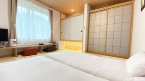 1 slaapkamer, een bureau, een strijkplank/strijkijzer, gratis wifi