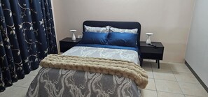 2 bedrooms, iron/ironing board, WiFi, bed sheets