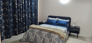 2 bedrooms, iron/ironing board, WiFi, bed sheets