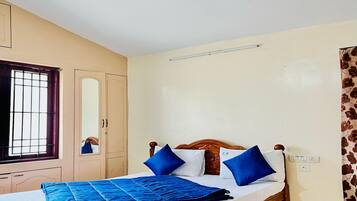 Villa Deluxe, vistas al jardín | Sábanas de algodón egipcio, ropa de cama de alta calidad, wifi gratis