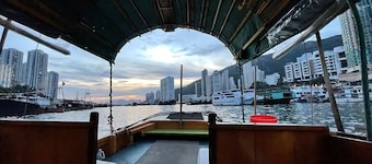 Cipango - Hong Kong Houseboat