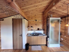 Fridge, microwave, cookware/dishes/utensils