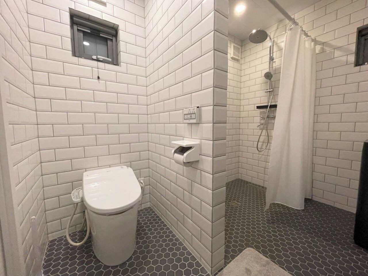 Hårtørrer, håndklæder