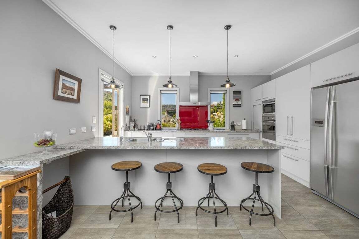 ثلاجة، ميكروويف، فرن، موقد طهي مسطح