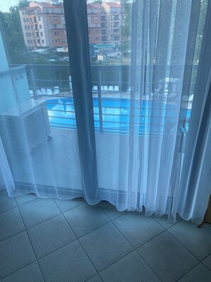 Interior - One-bedroom with pool view 300 from the beach 303 (Burgas)