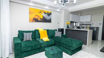 Comfort Apartment, Partial Sea View | Living area