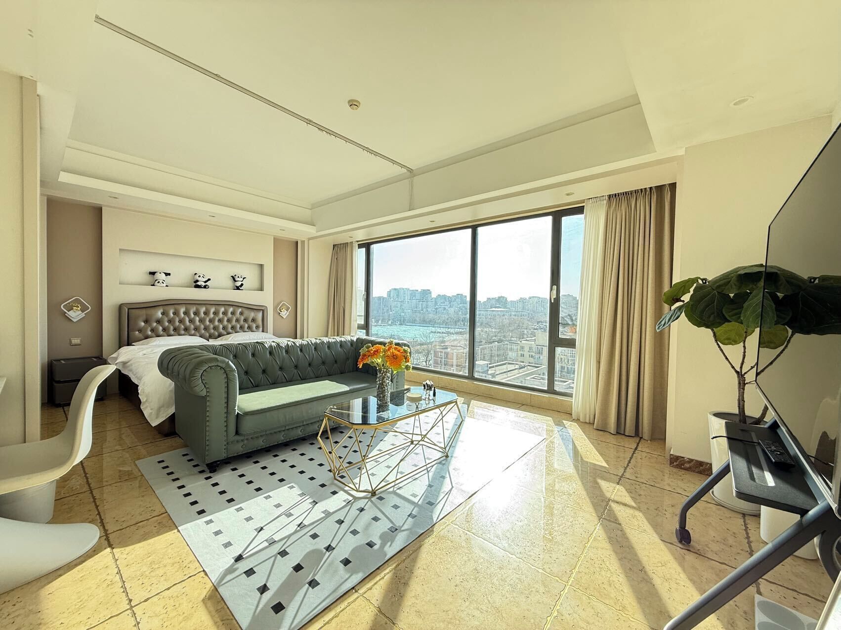 Lyxigt dubbelrum - utsikt mot staden | Gratis wi-fi och sängkläder