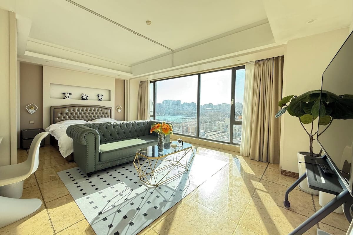 奢華雙人房, 城市景觀 | 免費無線上網、床單