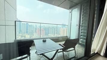 Elite Double Room, 1 Queen Bed, Patio, City View | Terrace/patio