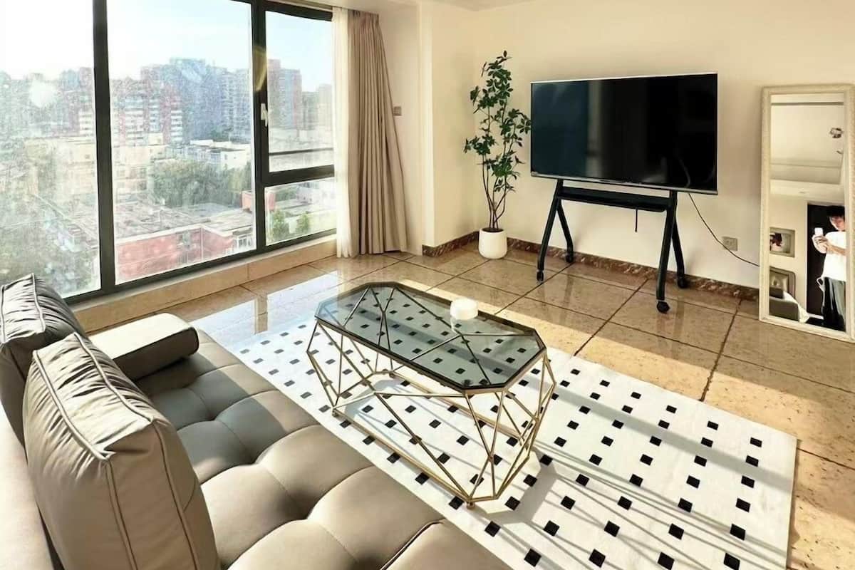 Habitación doble de lujo, vista a la ciudad | Área de sala de estar