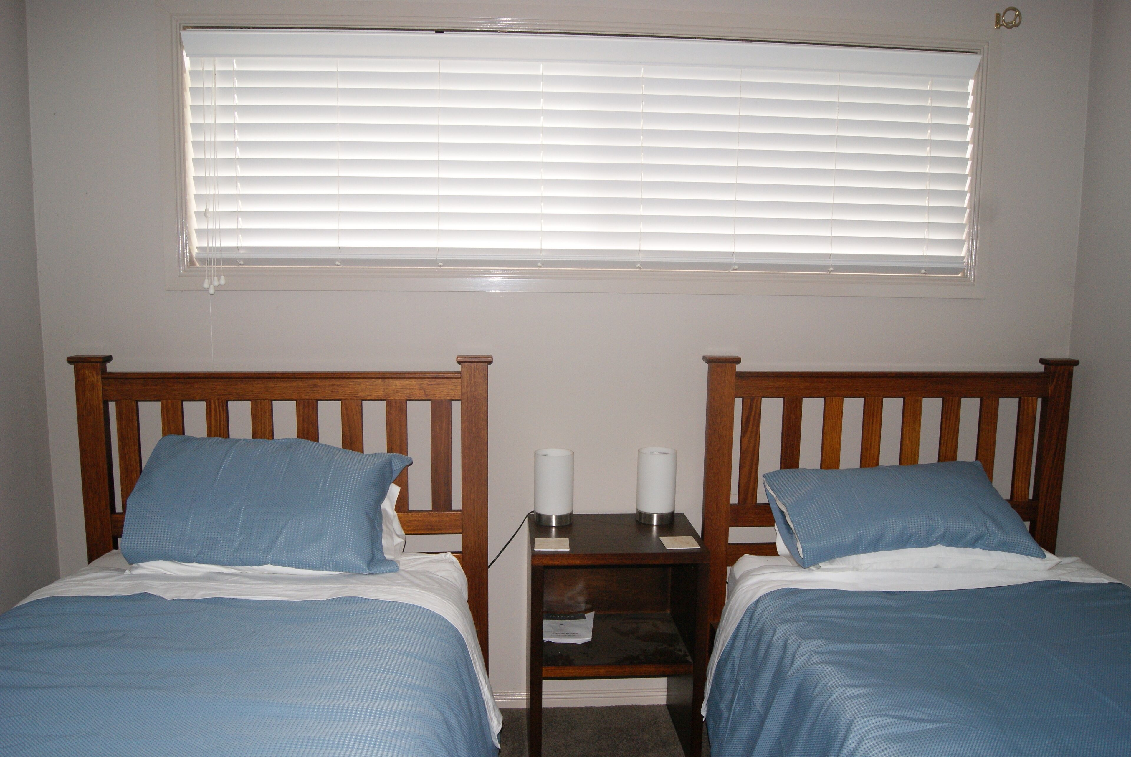 5 bedrooms, iron/ironing board, free WiFi, bed sheets