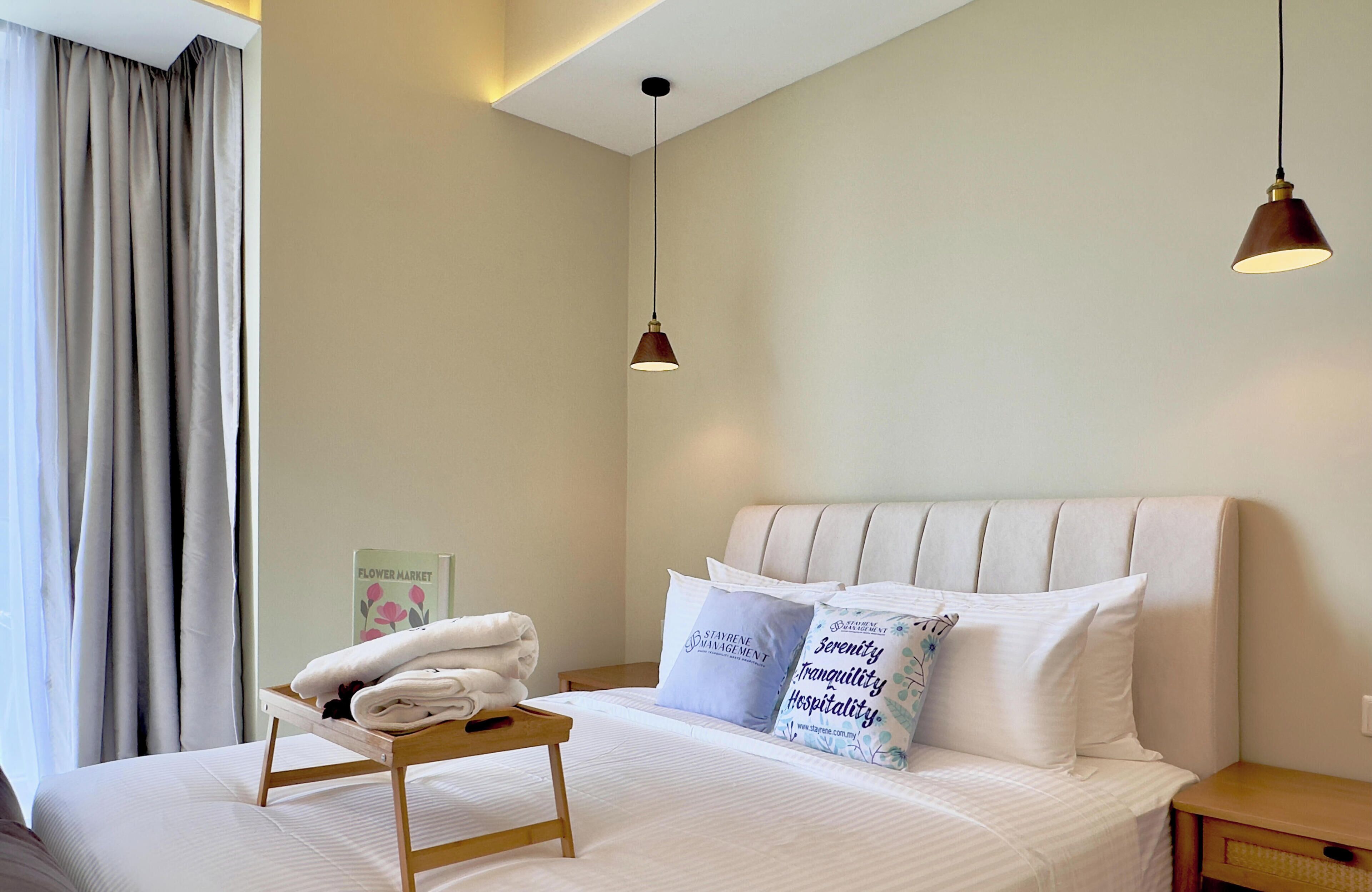 Comfort studio, 1 queensize bed met slaapbank | Verduisterende gordijnen, een strijkplank/strijkijzer, gratis wifi