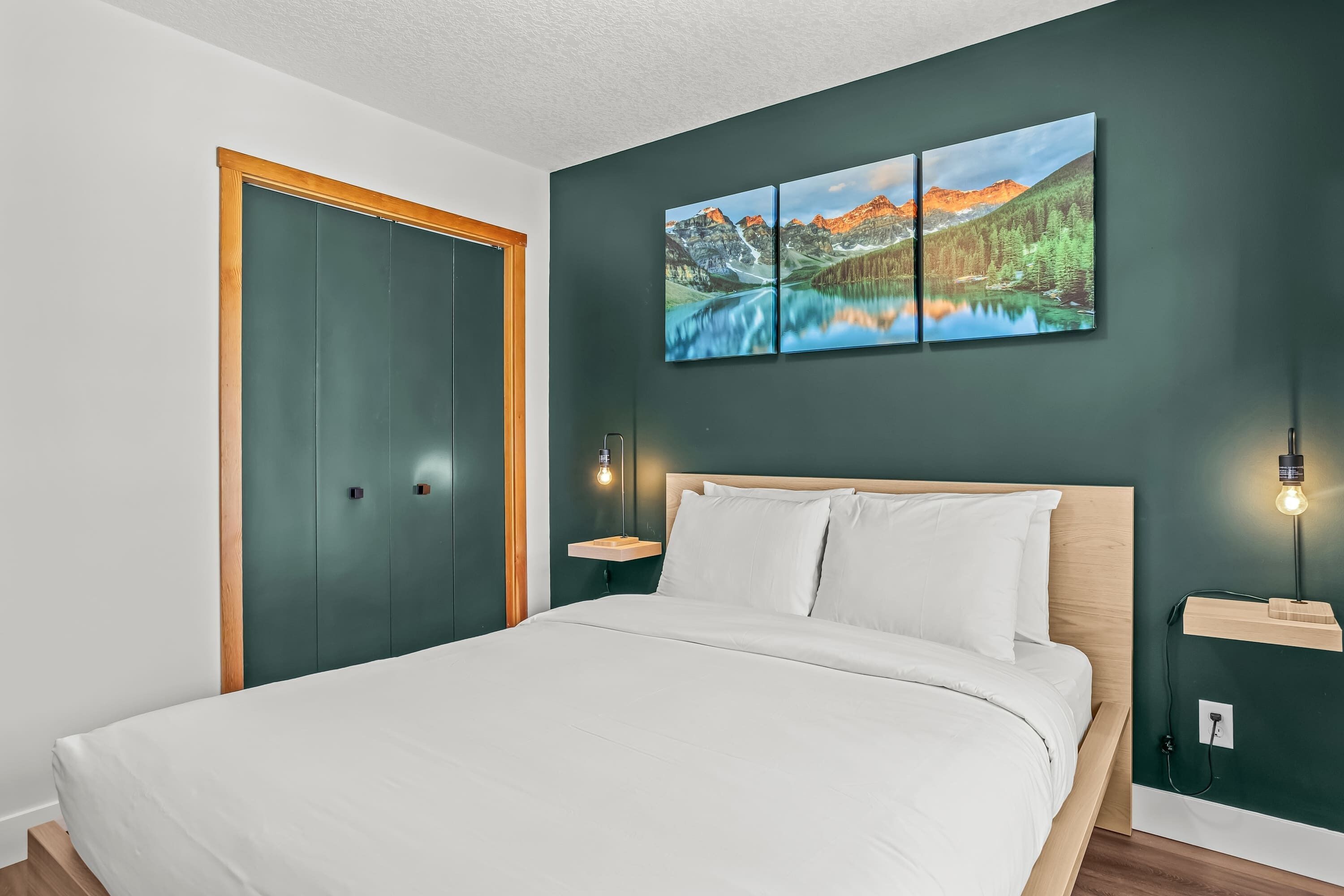 1 Schlafzimmer, Schreibtisch, Bügeleisen/Bügelbrett, Reisekinderbett