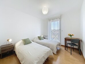 2 bedrooms, internet