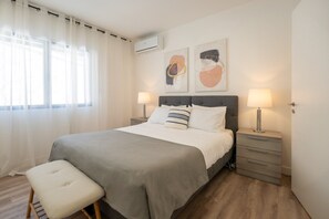 3 chambres, bureau, fer et planche à repasser, accès Internet