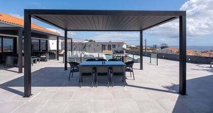 Casa Pura Vida - Heated Pool and Seaview