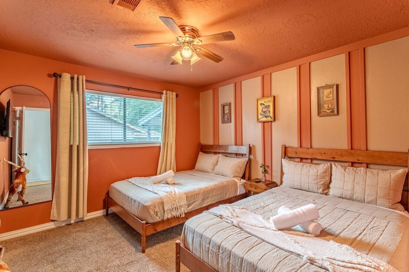 3 bedrooms, iron/ironing board, WiFi, bed sheets
