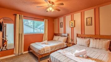 3 bedrooms, iron/ironing board, WiFi, bed sheets