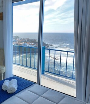 2 chambres, fer et planche à repasser, accès Internet, draps fournis