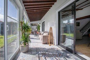 Interior - Villa Sun and Sea | Pool n' 2min walk to the Beach (Ponta Delgada)