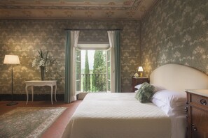 8 chambres, fer et planche à repasser, lit parapluie, Wi-Fi gratuit