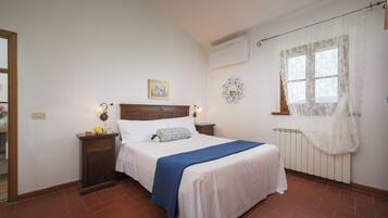 6 Schlafzimmer, Bügeleisen/Bügelbrett, Reisekinderbett, kostenloses WLAN