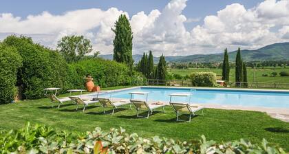 17th-century Tuscan villa, few km from Cortona!