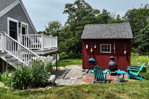 Terrace/patio - Ocean View | Coastal Cottage Loft | Walk to Harbor (Boothbay Harbor)