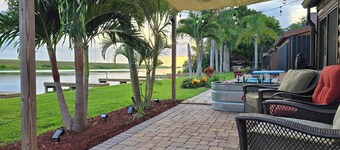 Waterfront Cabin with boat dock on Okeechobee Rim Canal