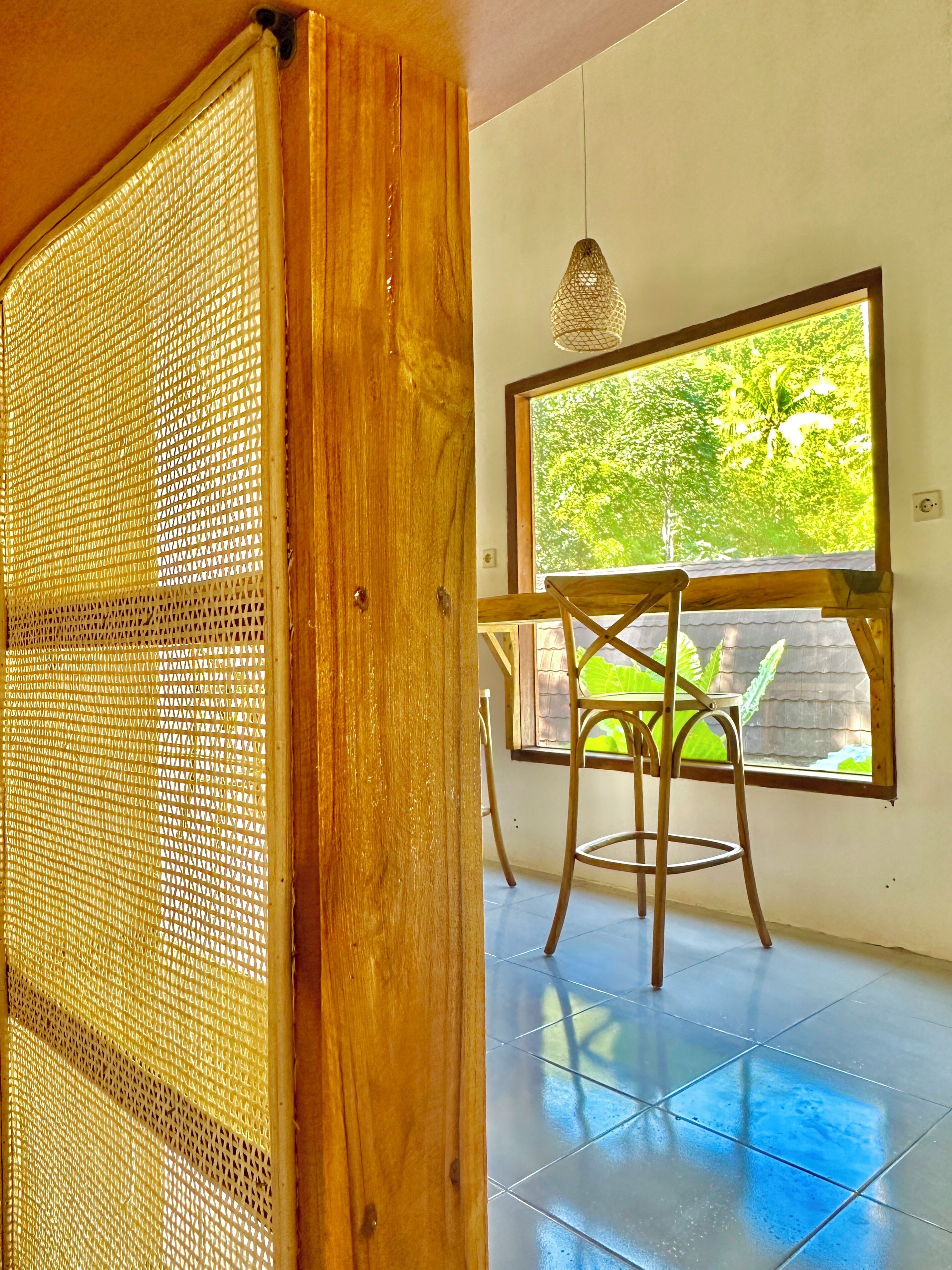 Business Shared Dormitory | Free WiFi, bed sheets