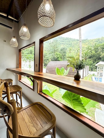 Business Shared Dormitory | Living area